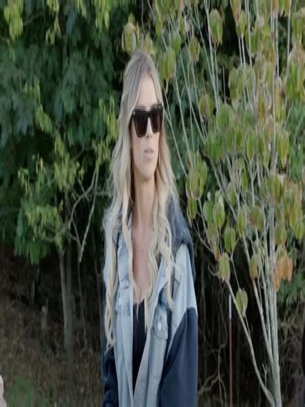 HTML